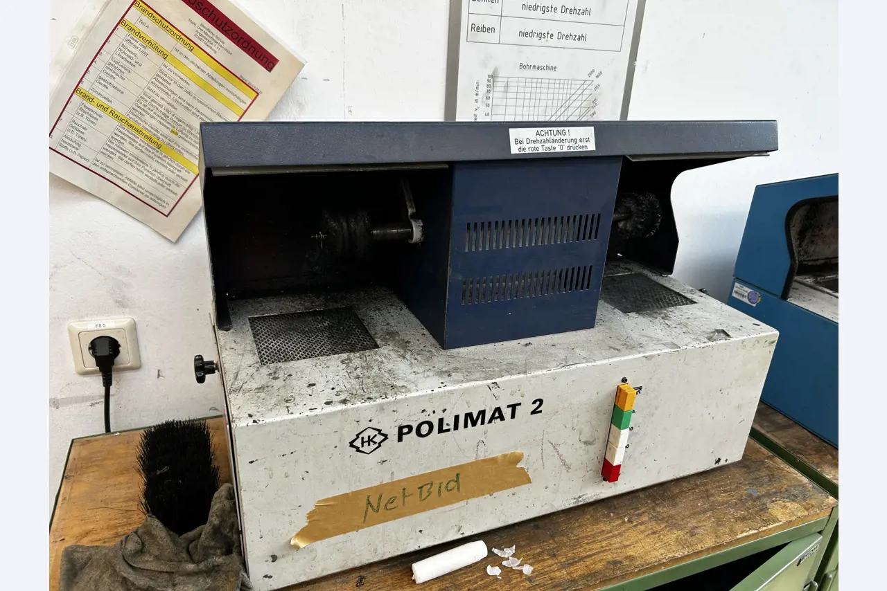 Equipos que ya no necesita un centro de formación profesional-2