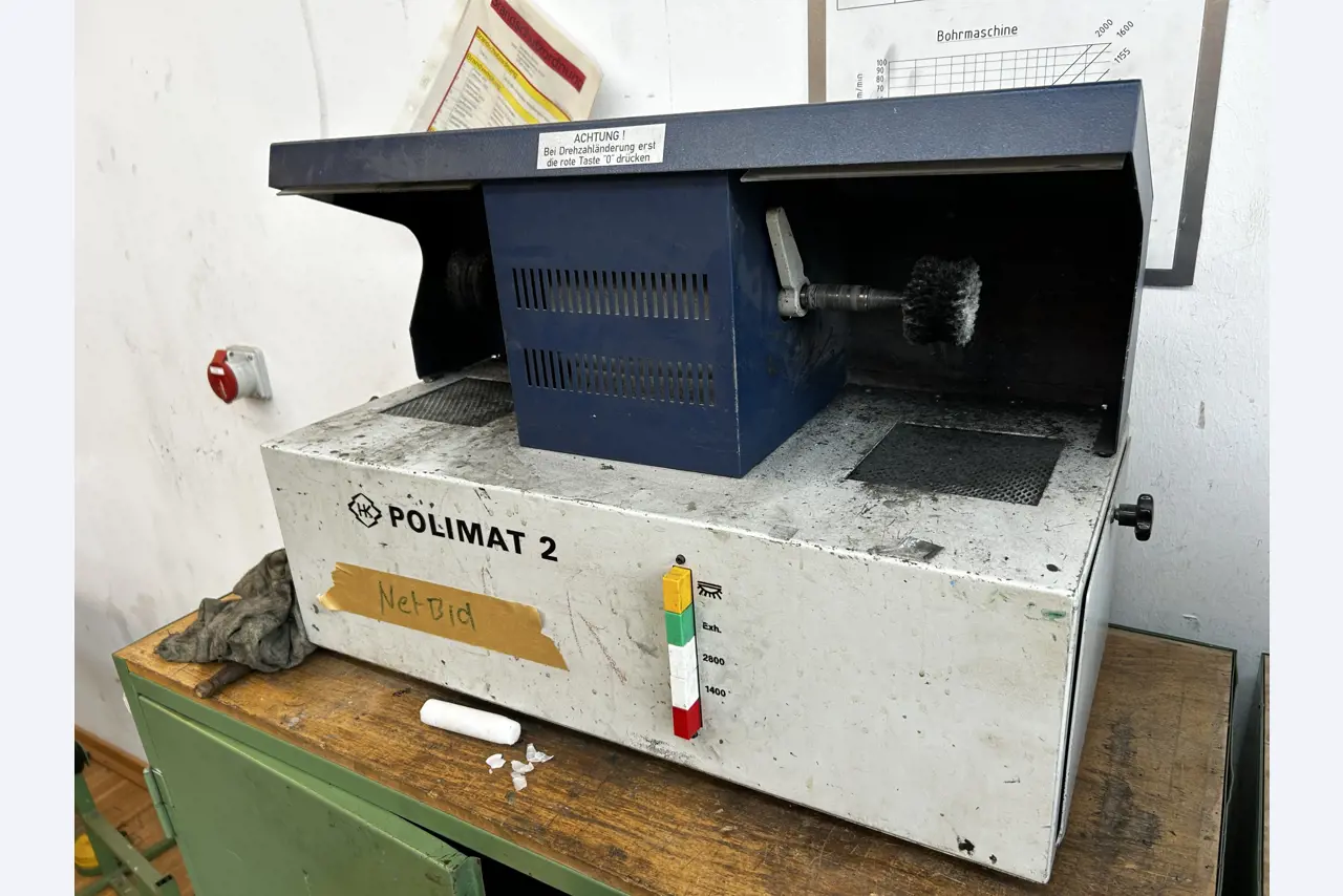 Equipos que ya no necesita un centro de formación profesional-1