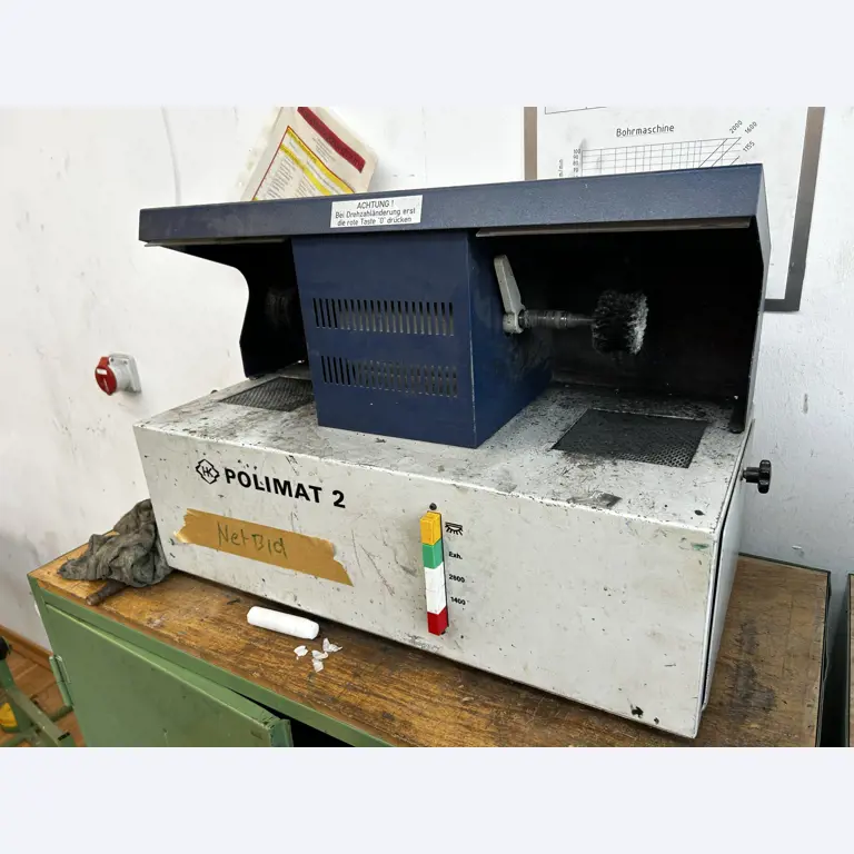 Equipos que ya no necesita un centro de formación profesional-1