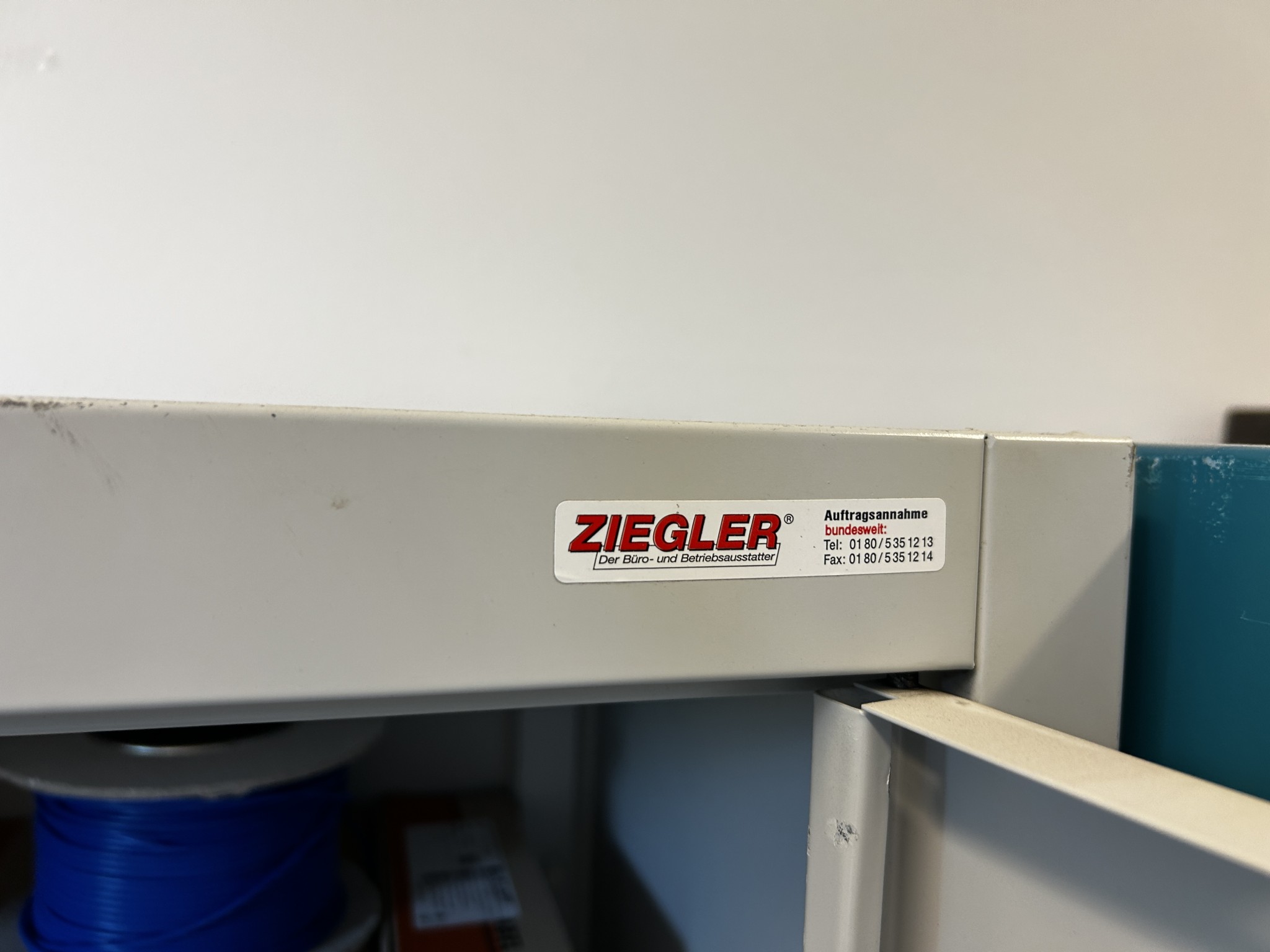 Vybavení, které již odborná škola nepotřebuje-4