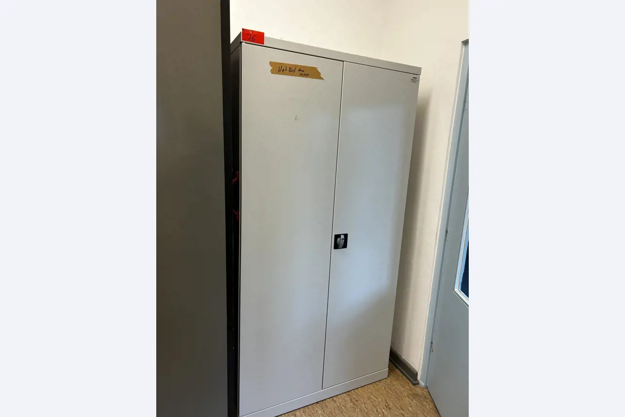 Equipos que ya no necesita un centro de formación profesional-1