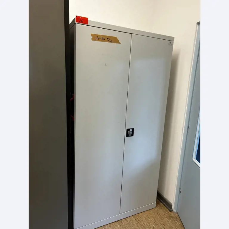 Equipos que ya no necesita un centro de formación profesional-1