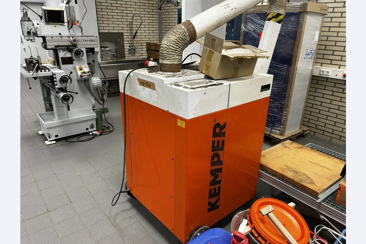 Uitrusting die niet langer nodig is voor een beroepsschool-2