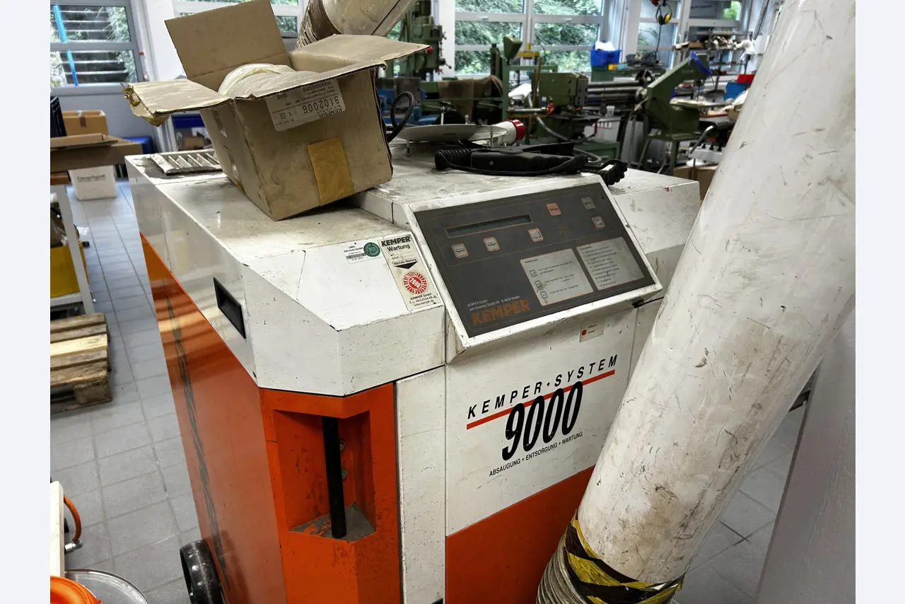 Uitrusting die niet langer nodig is voor een beroepsschool-3