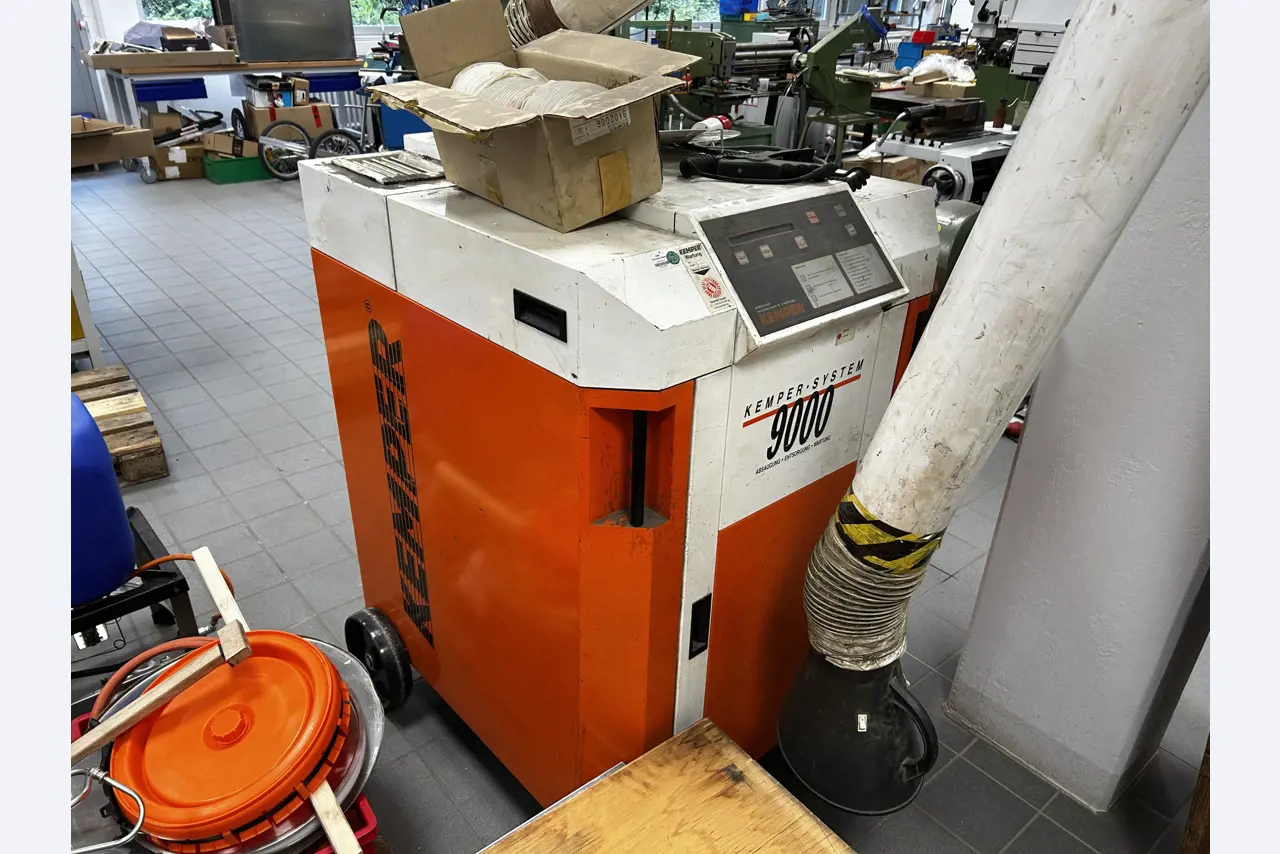 Uitrusting die niet langer nodig is voor een beroepsschool-4