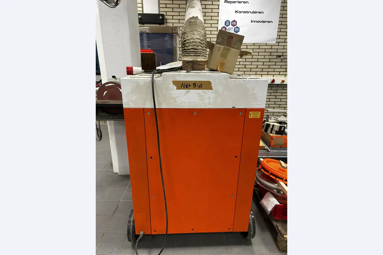 Uitrusting die niet langer nodig is voor een beroepsschool-7