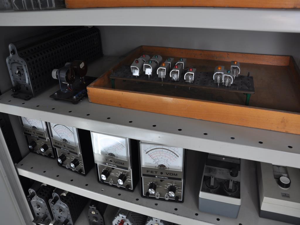 well-kept milling heads + accessories-29