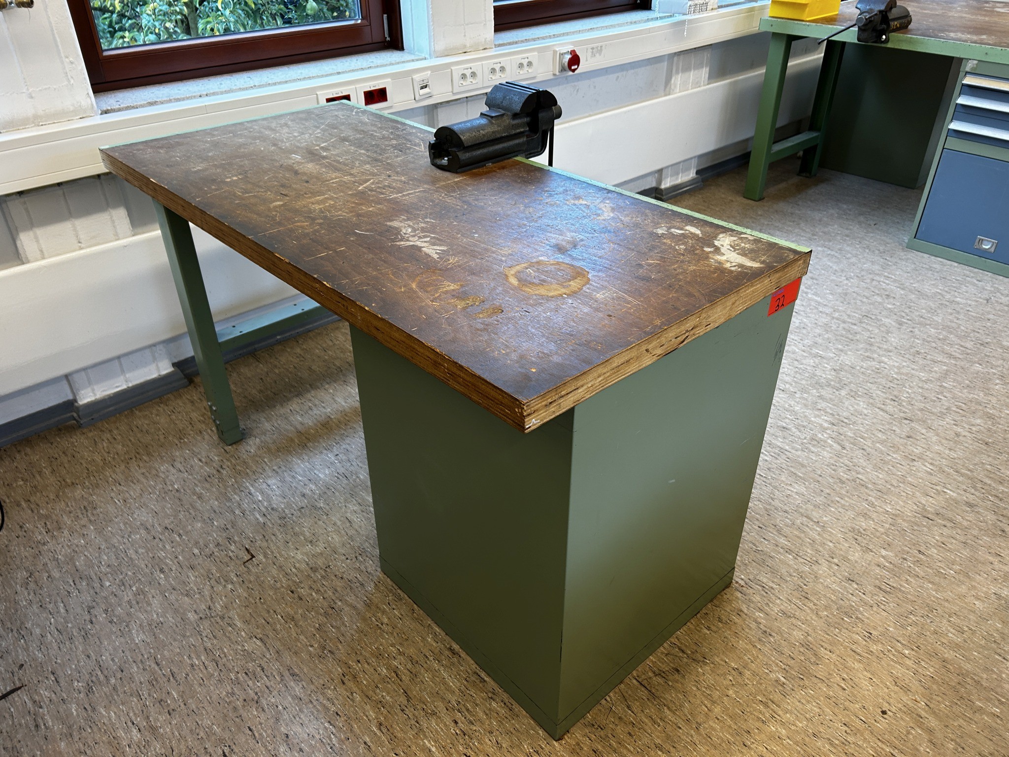 well-kept milling heads + accessories-1