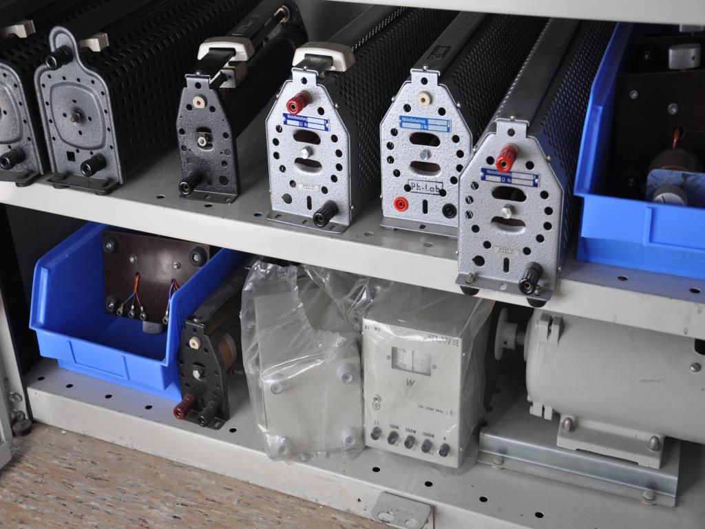 well-kept milling heads + accessories-31