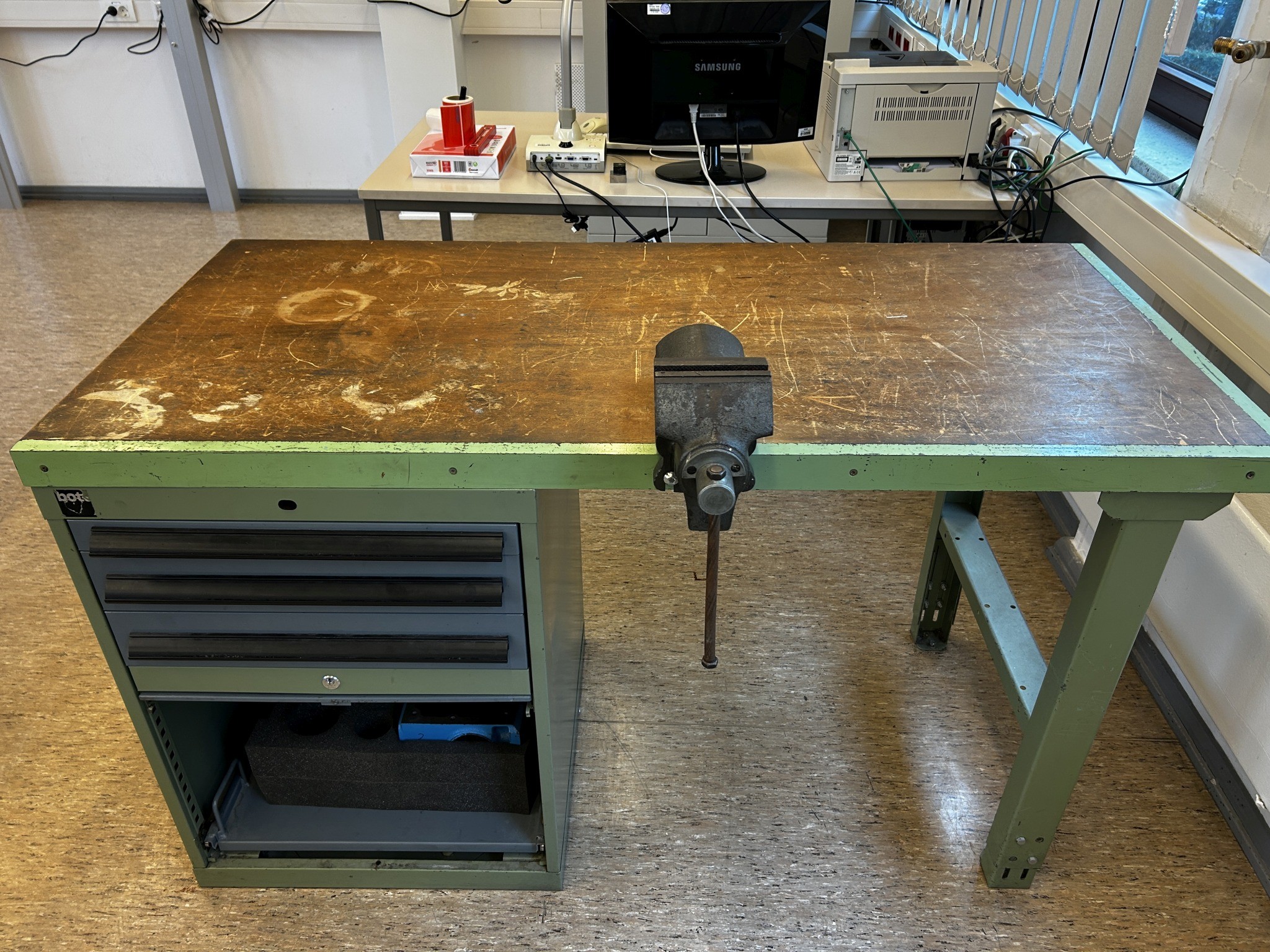 well-kept milling heads + accessories-3