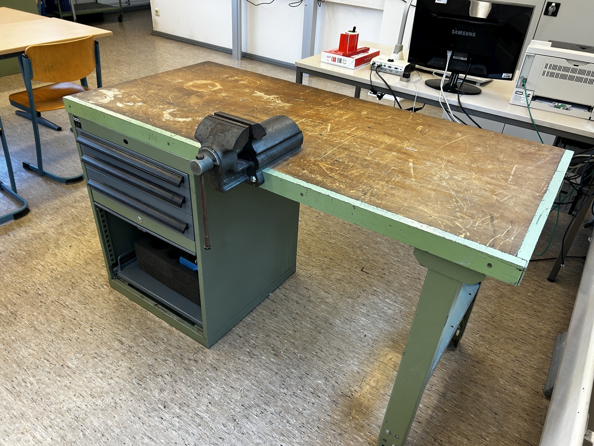 well-kept milling heads + accessories-4