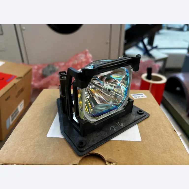 Vybavení, které již odborná škola nepotřebuje-2