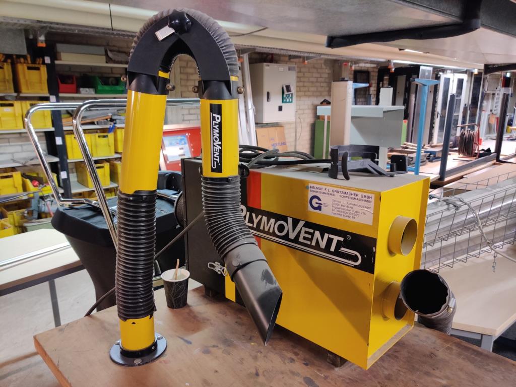 Nicht mehr benötigtes Equipment einer beruflichen Schule-1