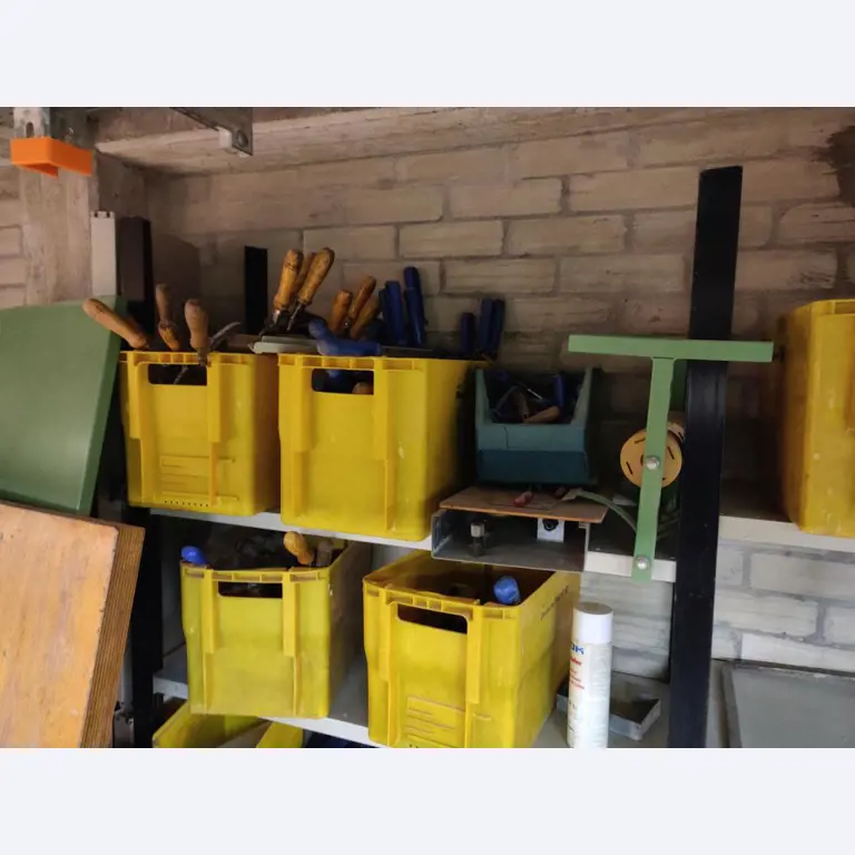 Equipos que ya no necesita un centro de formación profesional-7