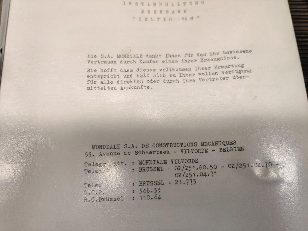 Nicht mehr benötigtes Equipment einer beruflichen Schule-10