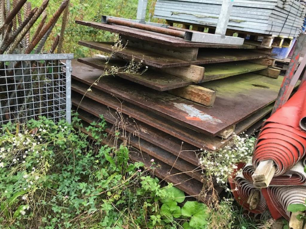 
Máquinas de construção, equipamentos de construção, escavadoras, cofragens, escoras para pavimentos, Peri, Doka, veículos, materiais de construção<br>-1