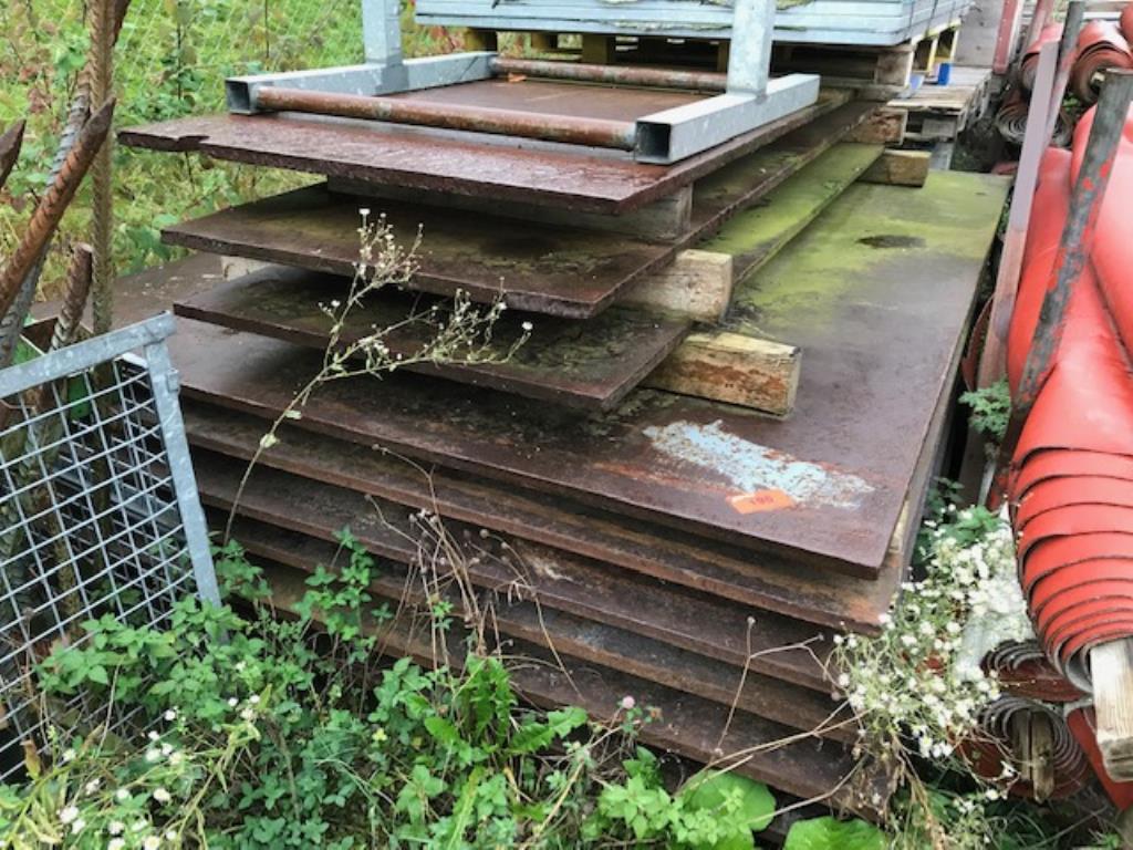 
Máquinas de construção, equipamentos de construção, escavadoras, cofragens, escoras para pavimentos, Peri, Doka, veículos, materiais de construção<br>-2