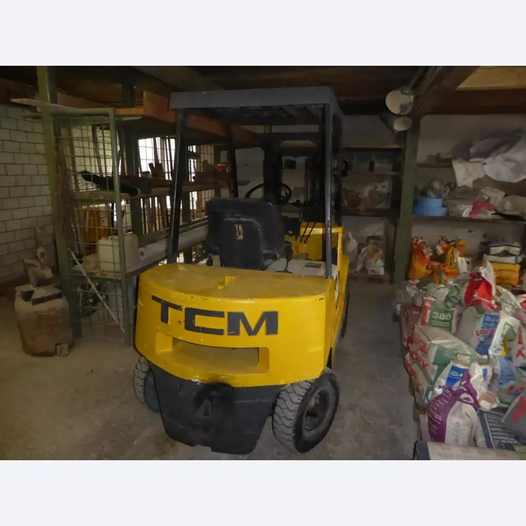 construction machinery, construction equipment, excavators, formwork, props, Peri, Doka, vehicles, building materials<br> -3