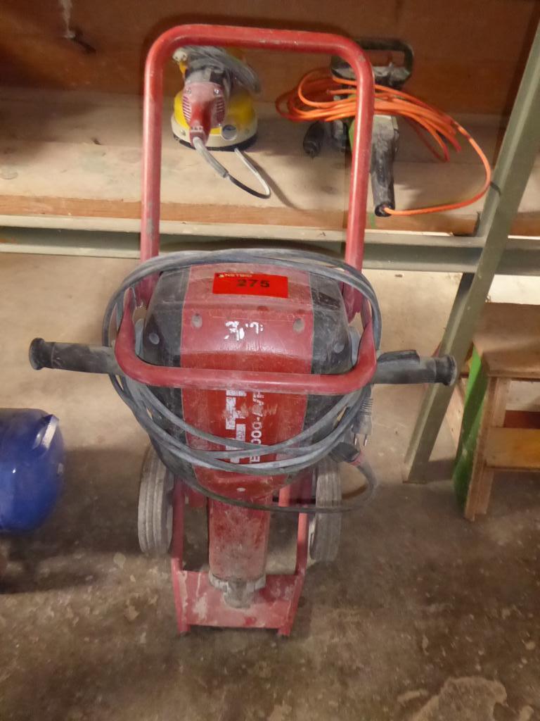 
Máquinas de construção, equipamentos de construção, escavadoras, cofragens, escoras para pavimentos, Peri, Doka, veículos, materiais de construção<br>-1