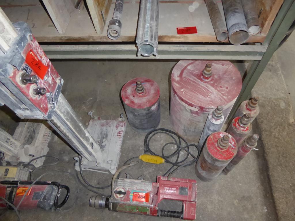 
Máquinas de construção, equipamentos de construção, escavadoras, cofragens, escoras para pavimentos, Peri, Doka, veículos, materiais de construção<br>-1