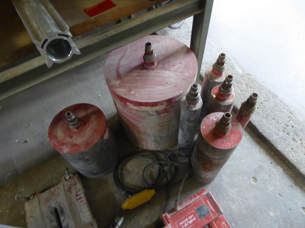 
Máquinas de construção, equipamentos de construção, escavadoras, cofragens, escoras para pavimentos, Peri, Doka, veículos, materiais de construção<br>-4