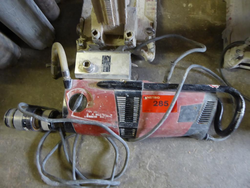 
Máquinas de construção, equipamentos de construção, escavadoras, cofragens, escoras para pavimentos, Peri, Doka, veículos, materiais de construção<br>-2