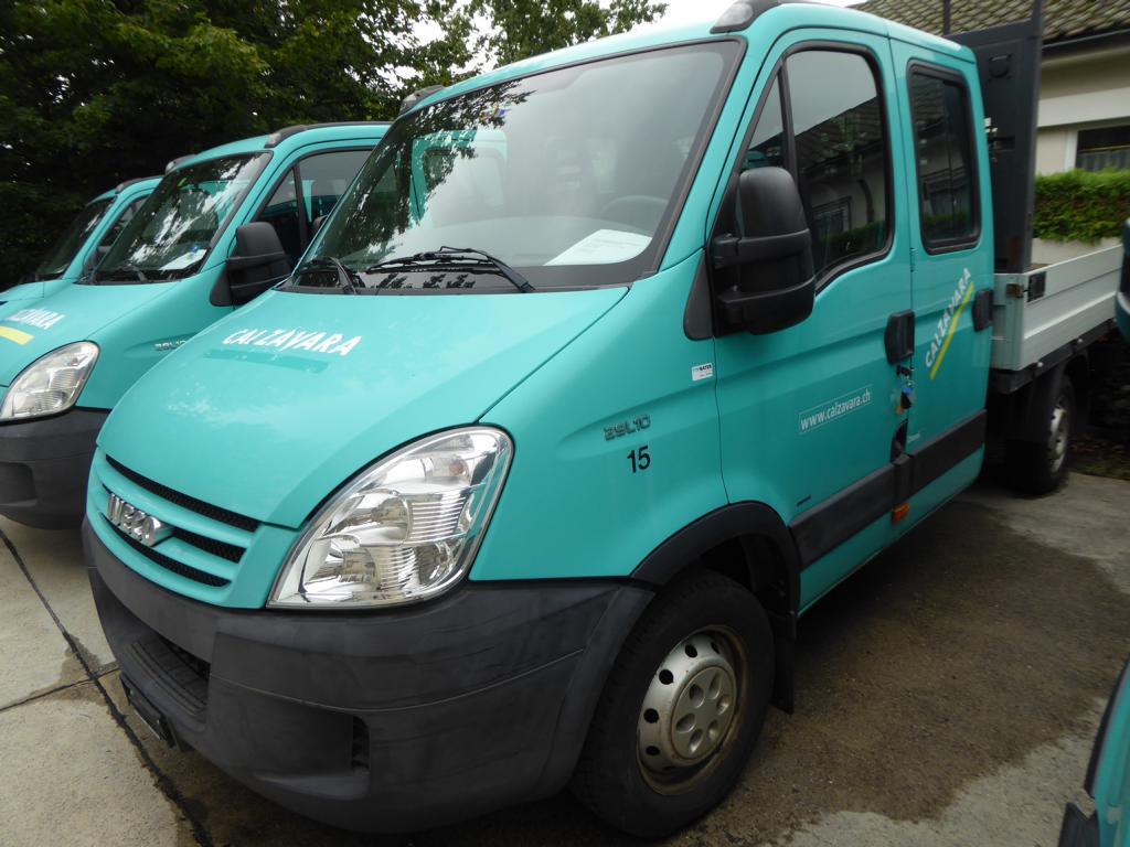 
Máquinas de construção, equipamentos de construção, escavadoras, cofragens, escoras para pavimentos, Peri, Doka, veículos, materiais de construção<br>-2