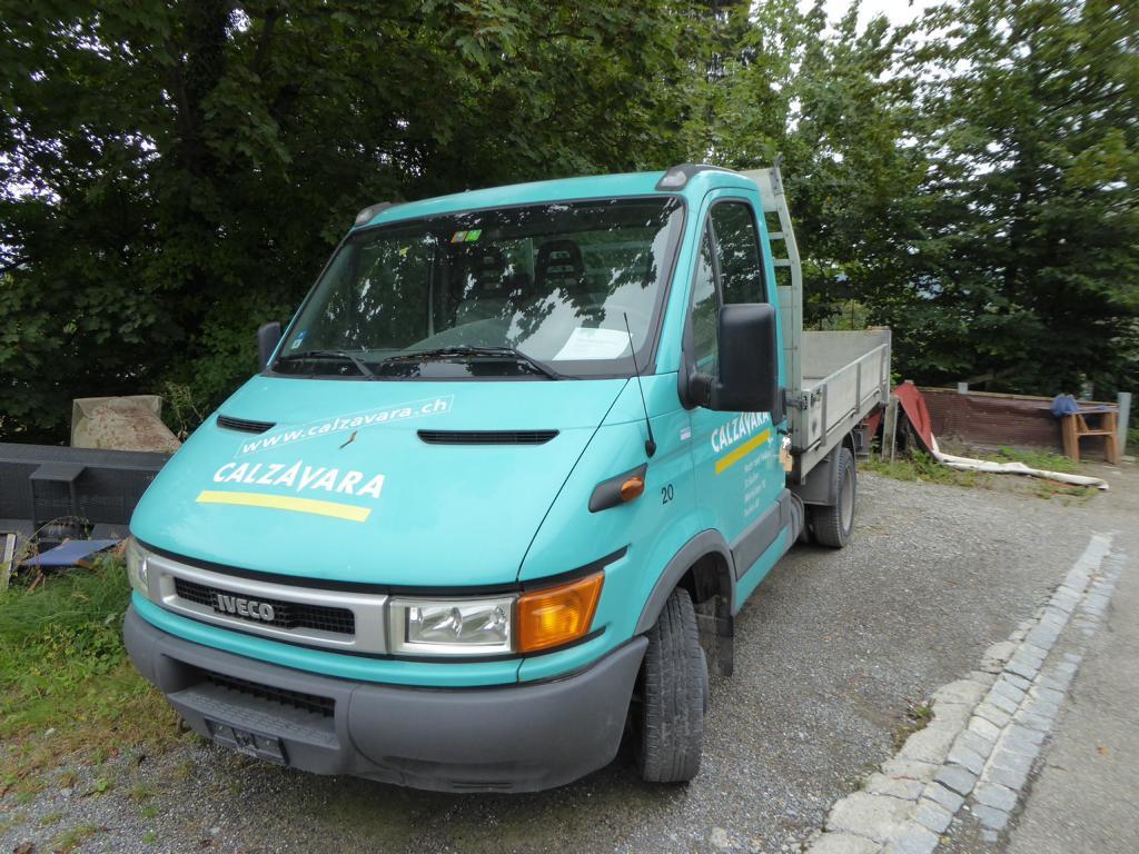 
Máquinas de construção, equipamentos de construção, escavadoras, cofragens, escoras para pavimentos, Peri, Doka, veículos, materiais de construção<br>-2