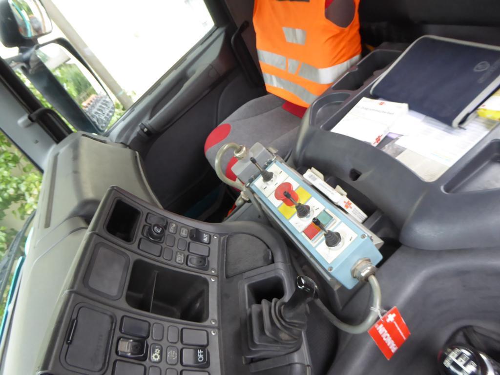 
Máquinas de construção, equipamentos de construção, escavadoras, cofragens, escoras para pavimentos, Peri, Doka, veículos, materiais de construção<br>-13