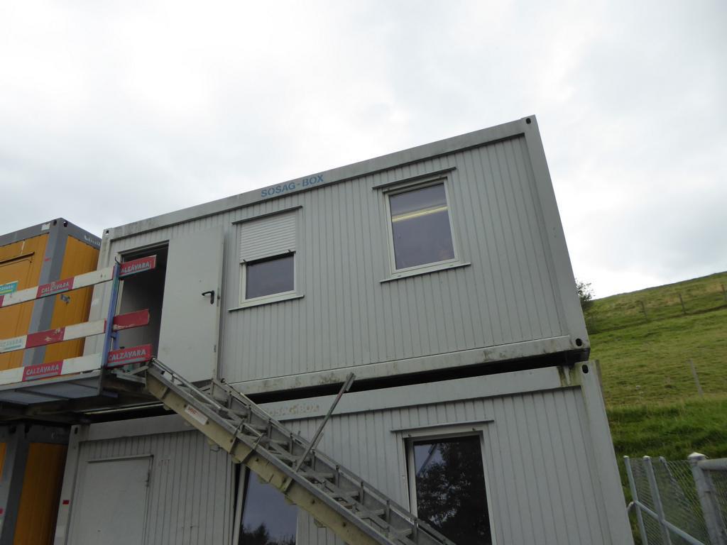 
Baumaschinen, Baugeräte, Bagger, Schalung, Deckenstützen, Peri, Doka, Fahrzeuge, Baumaterial<br>-2