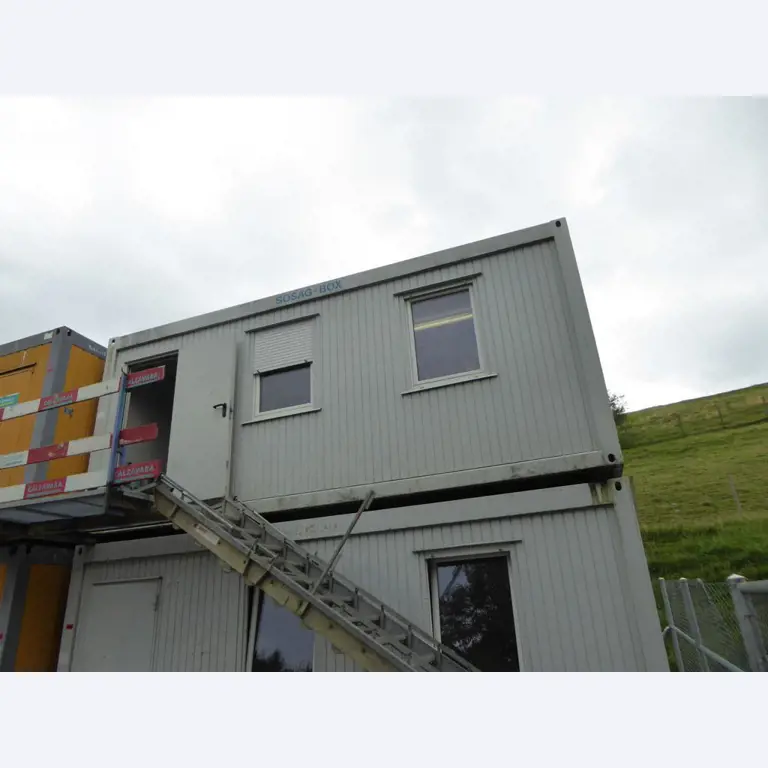 Bouwmachines, bouwuitrusting, graafmachines, bekisting, vloerstempels, Peri, Doka, voertuigen, bouwmaterialen<br>-2
