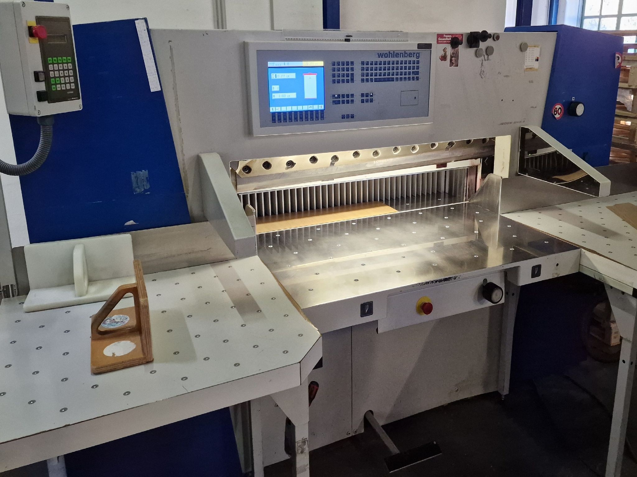 Diversas máquinas de impressão e de bordar-1