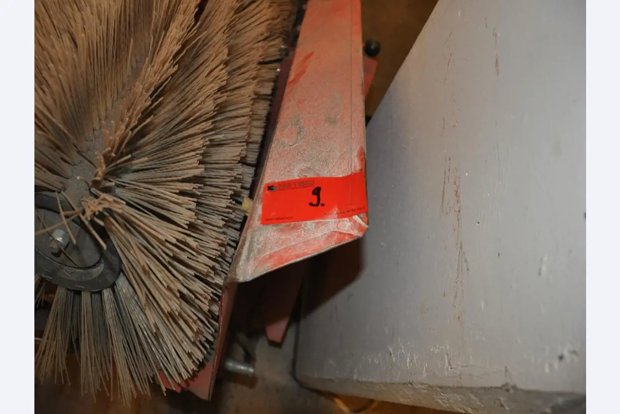 no longer required equipment of apprentice workshop-17