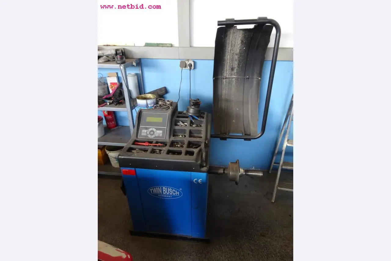 Fuhrpark sowie Kfz-Werkstattausstattung -1