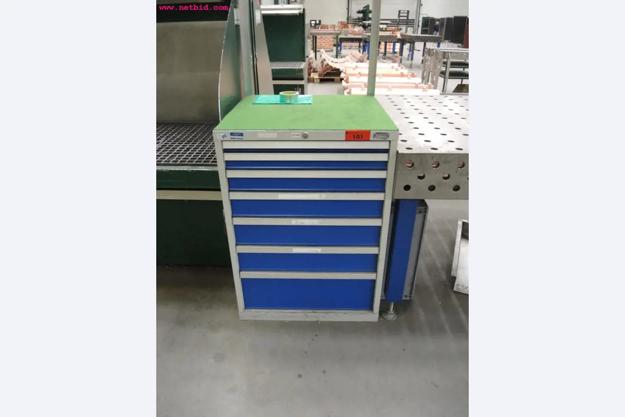 Chapas metálicas e máquinas para trabalhar metais<br><font size="2">Em colaboração com a Hilco Industrial Acquisitions bv</font>-1