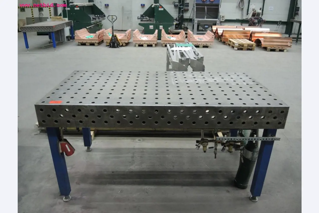 sheetmetal and metalworking machines <br><font size="2">In collaboration with Hilco Industrial Acquisitions bv<br></font>-2