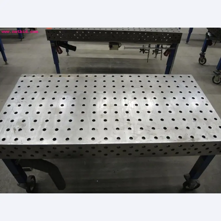 Chapas metálicas e máquinas para trabalhar metais<br><font size="2">Em colaboração com a Hilco Industrial Acquisitions bv</font>-3