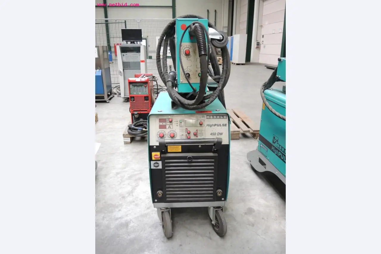 Machines pour le travail de la tôle et des métaux<br><font size="2">En collaboration avec Hilco Industrial Acquisitions bv</font>.-2