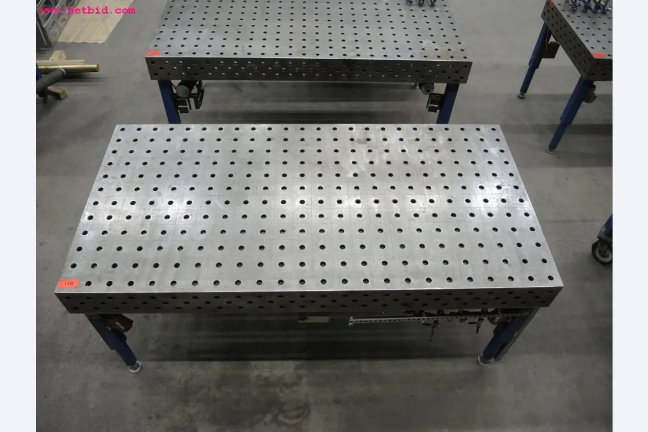 Chapas metálicas e máquinas para trabalhar metais<br><font size="2">Em colaboração com a Hilco Industrial Acquisitions bv</font>-3