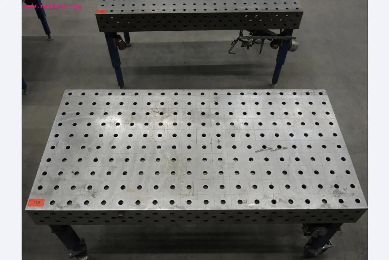 Chapas metálicas e máquinas para trabalhar metais<br><font size="2">Em colaboração com a Hilco Industrial Acquisitions bv</font>-4