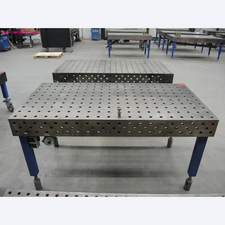 Chapas metálicas e máquinas para trabalhar metais<br><font size="2">Em colaboração com a Hilco Industrial Acquisitions bv</font>-2