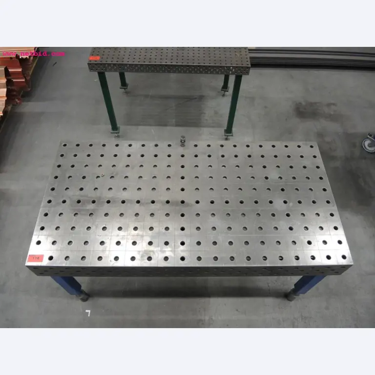 Chapas metálicas e máquinas para trabalhar metais<br><font size="2">Em colaboração com a Hilco Industrial Acquisitions bv</font>-4