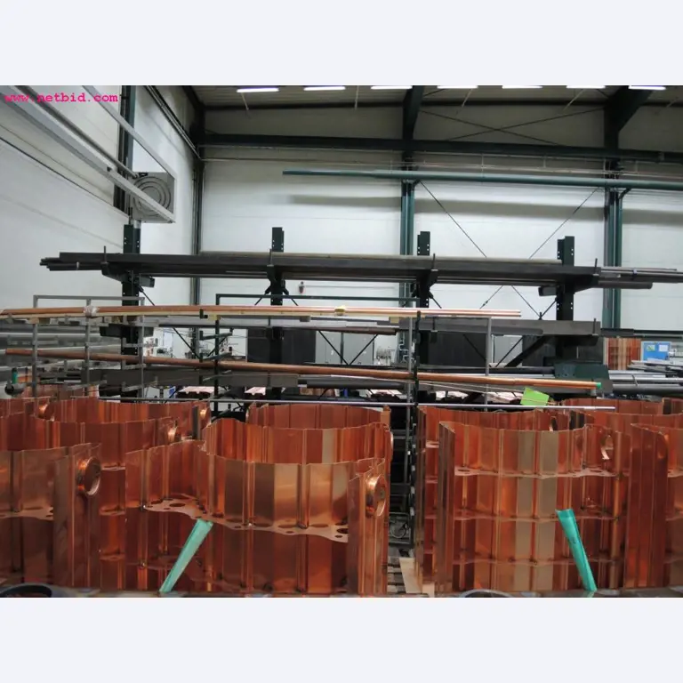 Chapas metálicas e máquinas para trabalhar metais<br><font size="2">Em colaboração com a Hilco Industrial Acquisitions bv</font>-3