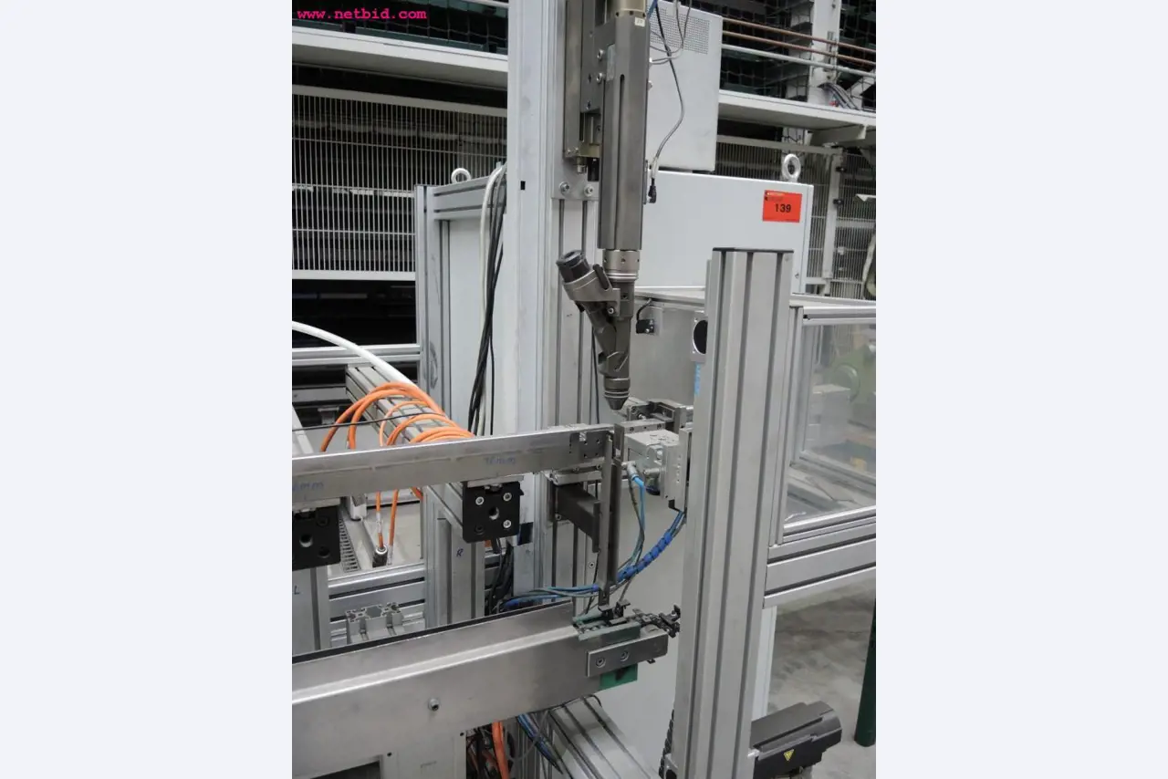 Chapas metálicas e máquinas para trabalhar metais<br><font size="2">Em colaboração com a Hilco Industrial Acquisitions bv</font>-5