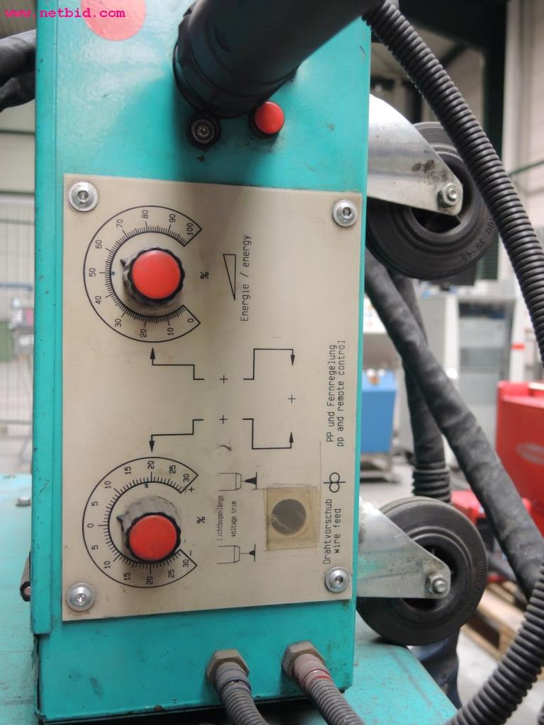 Chapas metálicas e máquinas para trabalhar metais<br><font size="2">Em colaboração com a Hilco Industrial Acquisitions bv</font>-4