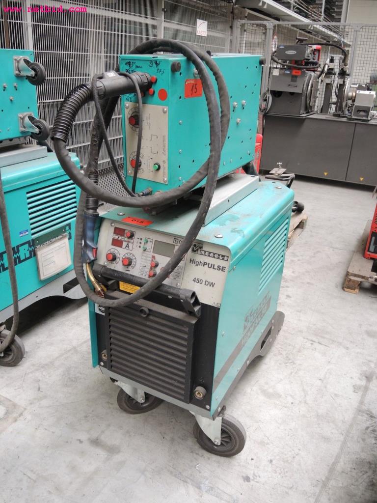 Chapas metálicas e máquinas para trabalhar metais<br><font size="2">Em colaboração com a Hilco Industrial Acquisitions bv</font>-1