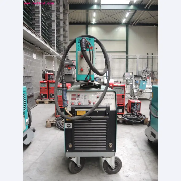 Machines pour le travail de la tôle et des métaux<br><font size="2">En collaboration avec Hilco Industrial Acquisitions bv</font>.-2