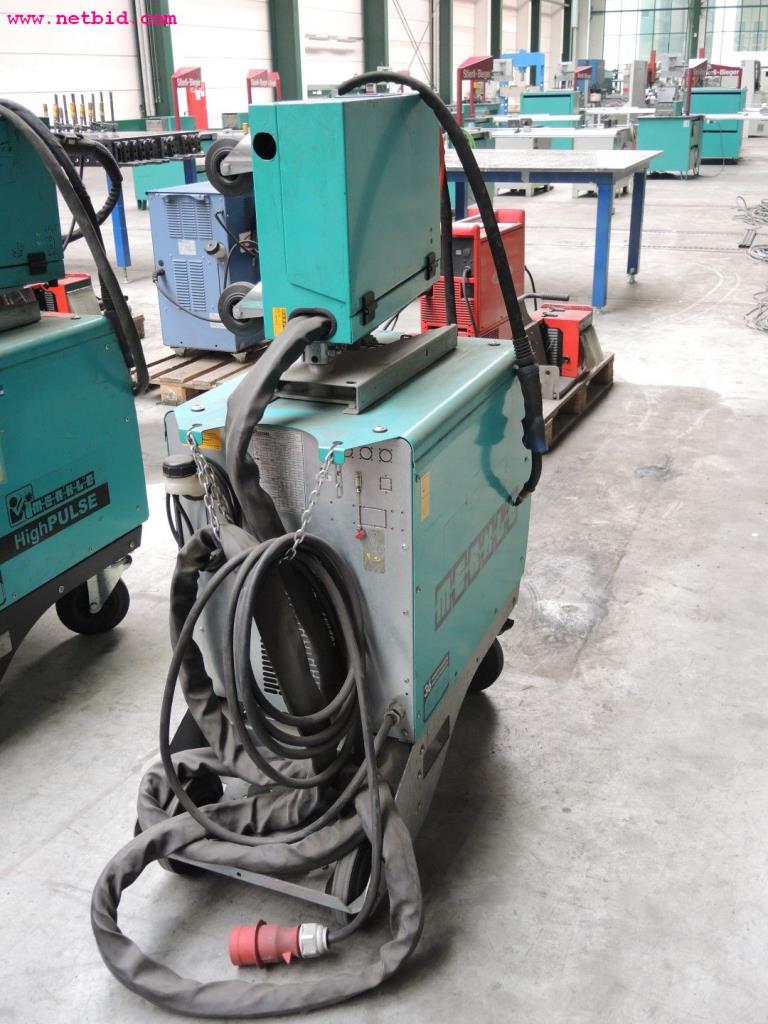 Chapas metálicas e máquinas para trabalhar metais<br><font size="2">Em colaboração com a Hilco Industrial Acquisitions bv</font>-3