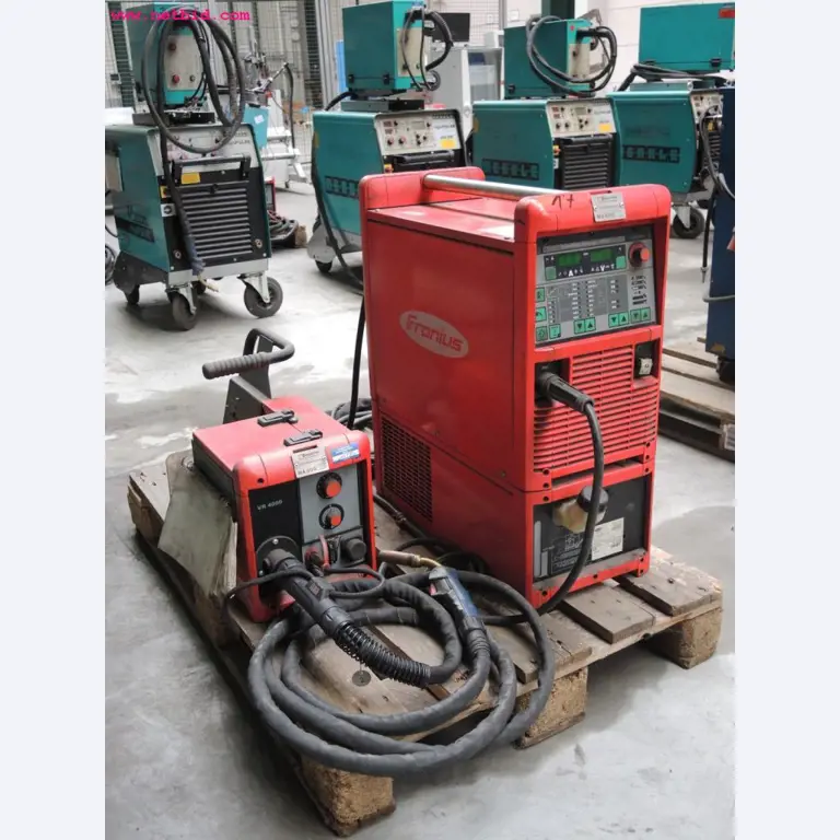 Machines pour le travail de la tôle et des métaux<br><font size="2">En collaboration avec Hilco Industrial Acquisitions bv</font>.-1