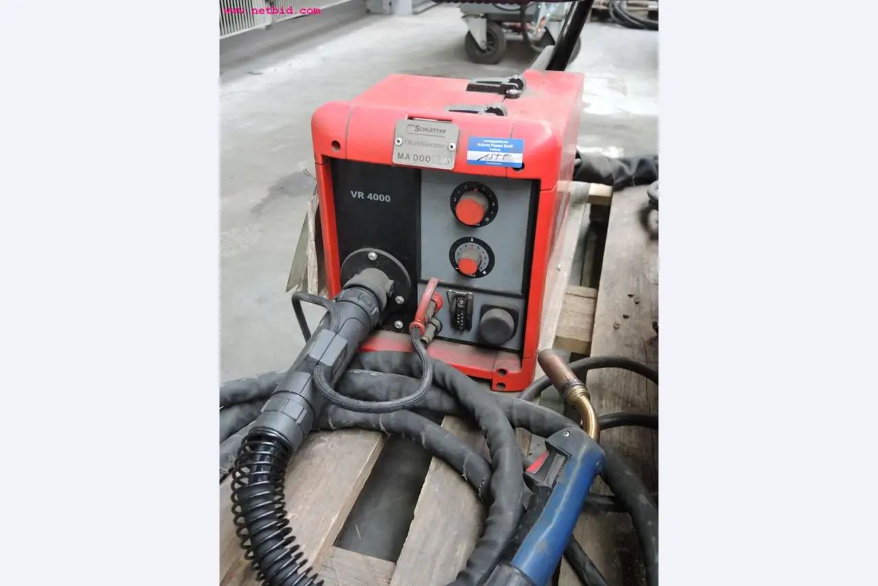 Machines pour le travail de la tôle et des métaux<br><font size="2">En collaboration avec Hilco Industrial Acquisitions bv</font>.-4